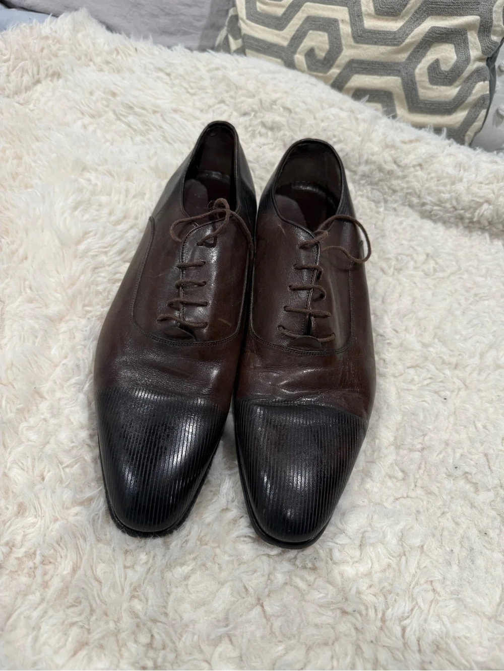 Men's Brown Leather Lace-Up Oxfords with Black Cap Toe